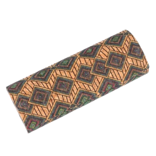 Japan style glasses case with magnetic closure