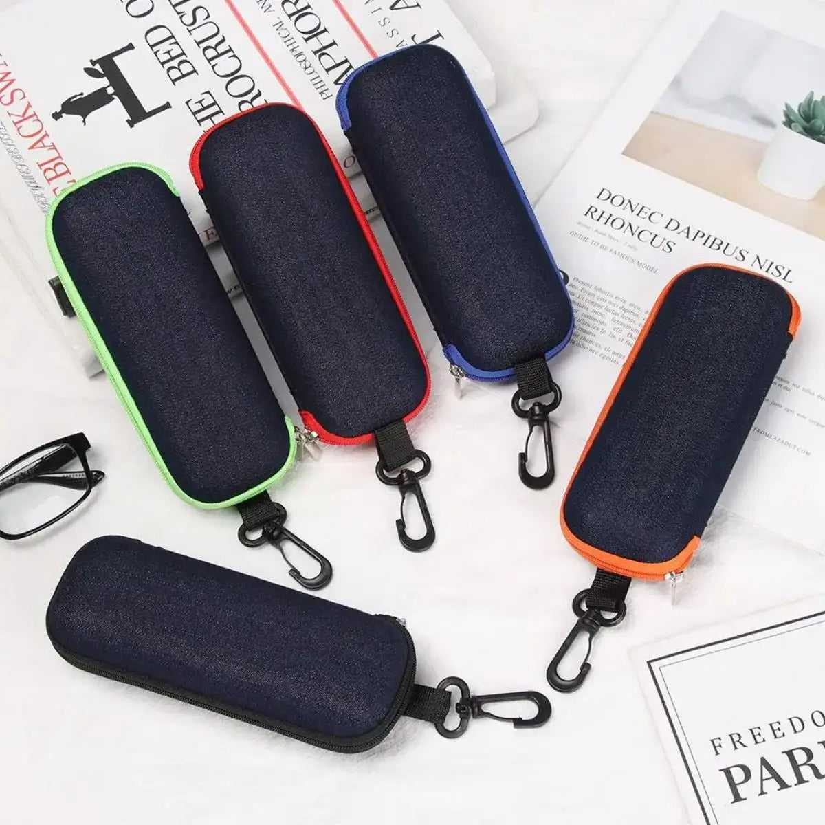 Hard glasses case with zip
