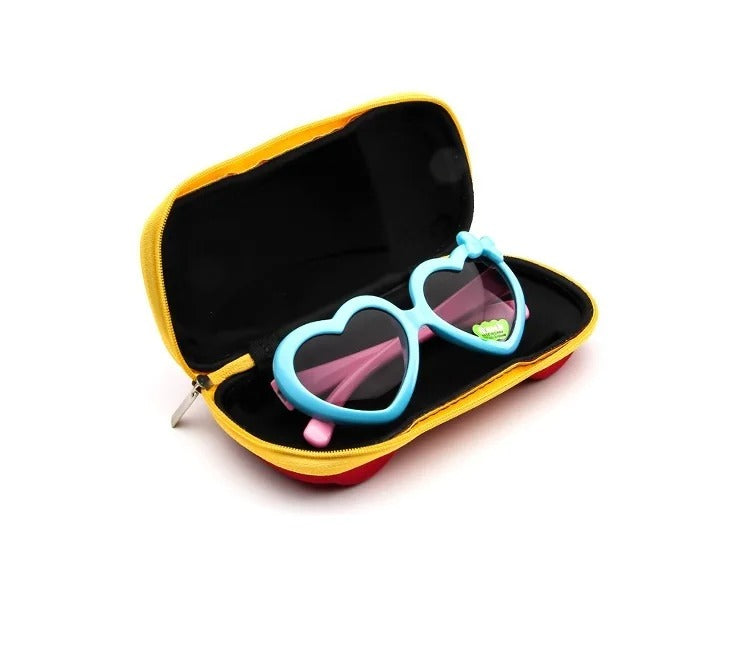 Car-shaped glasses case for children