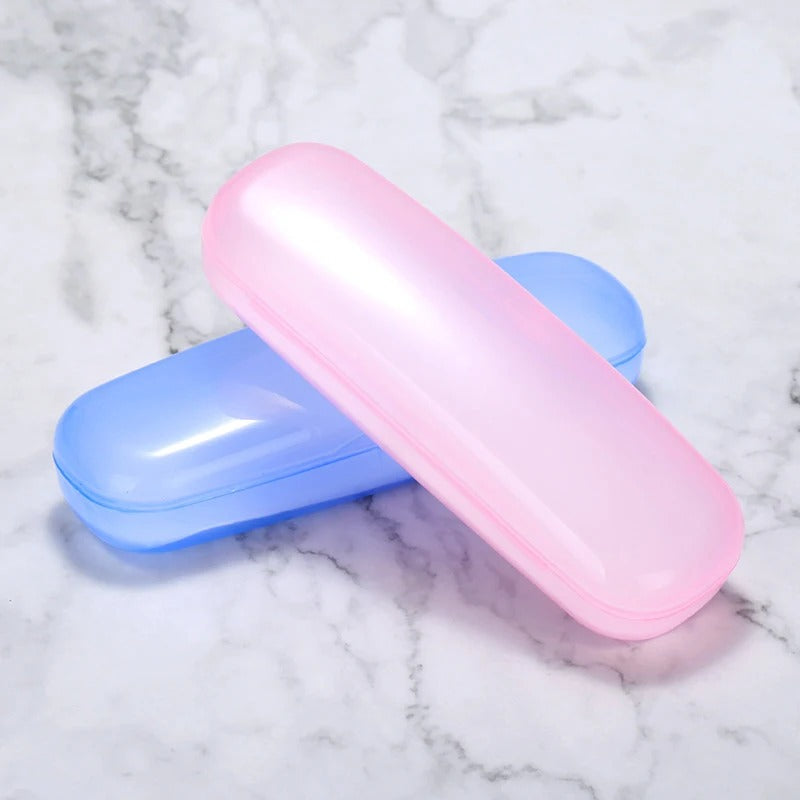 Plastic glasses case