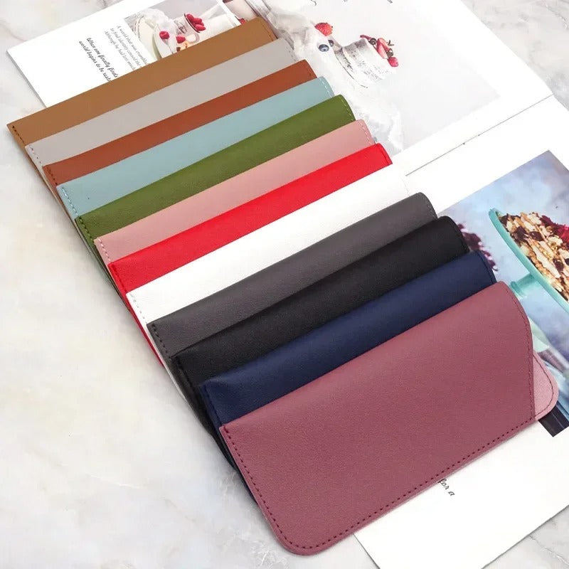 Compact leather glasses case