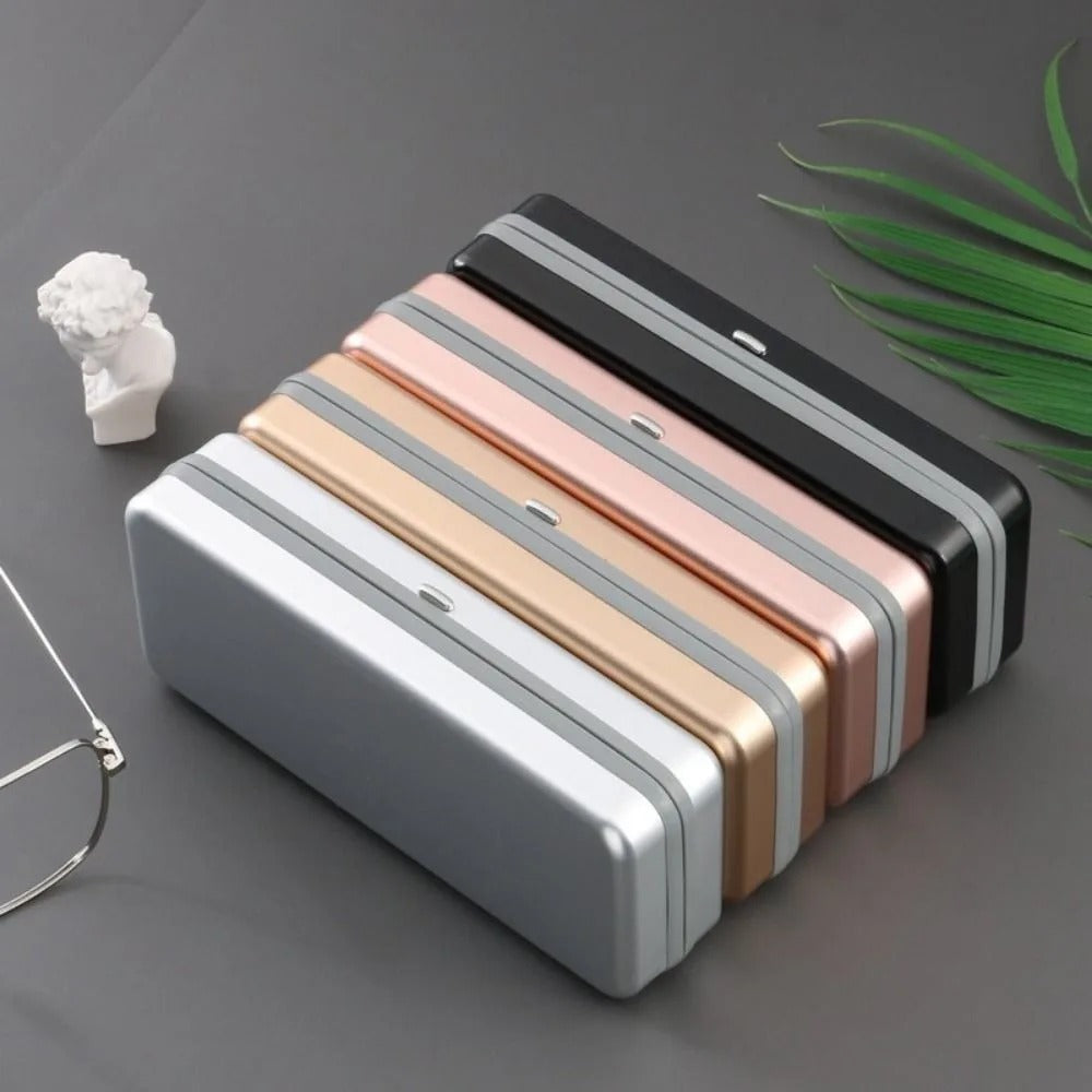 Square aluminium glasses case