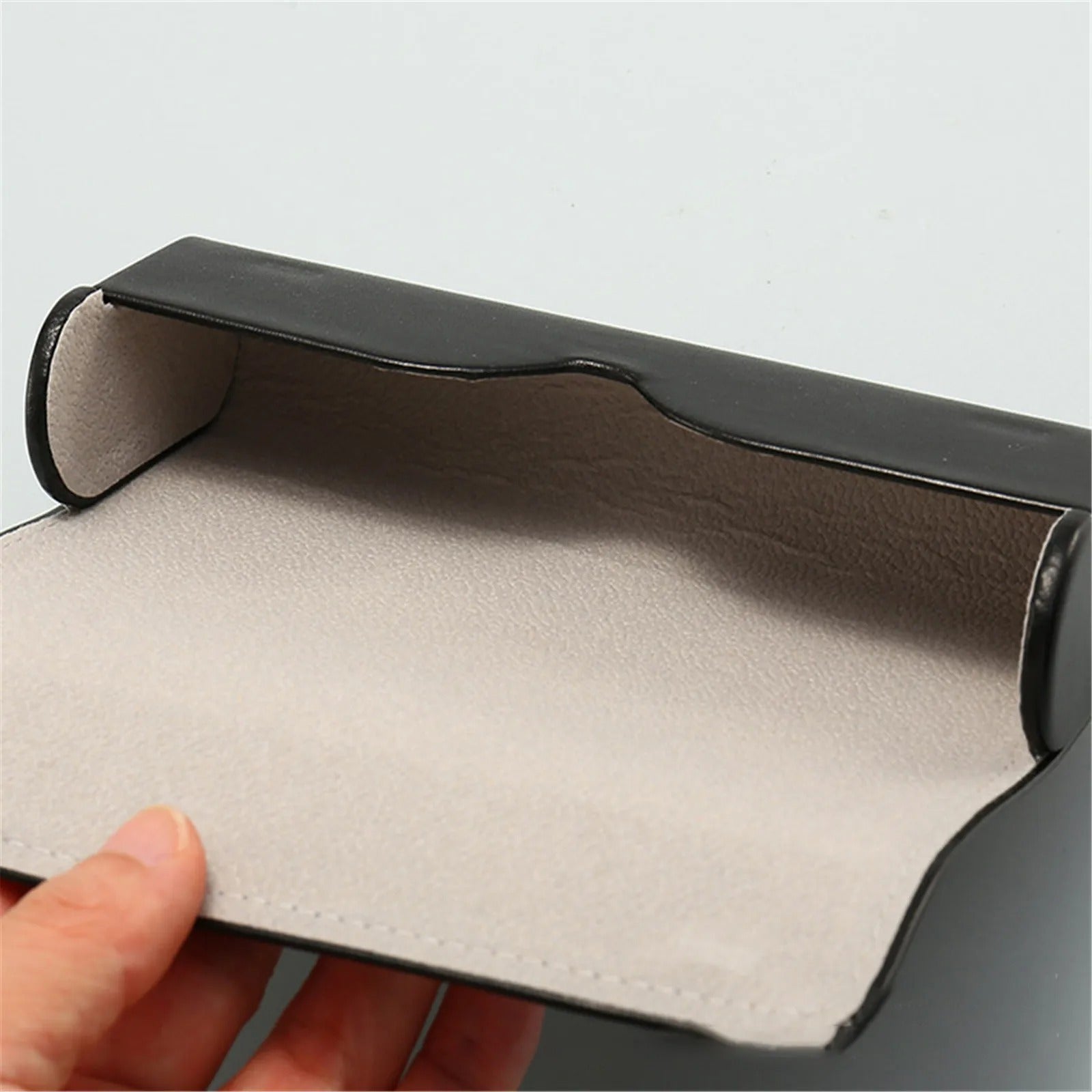 Chic leather glasses case