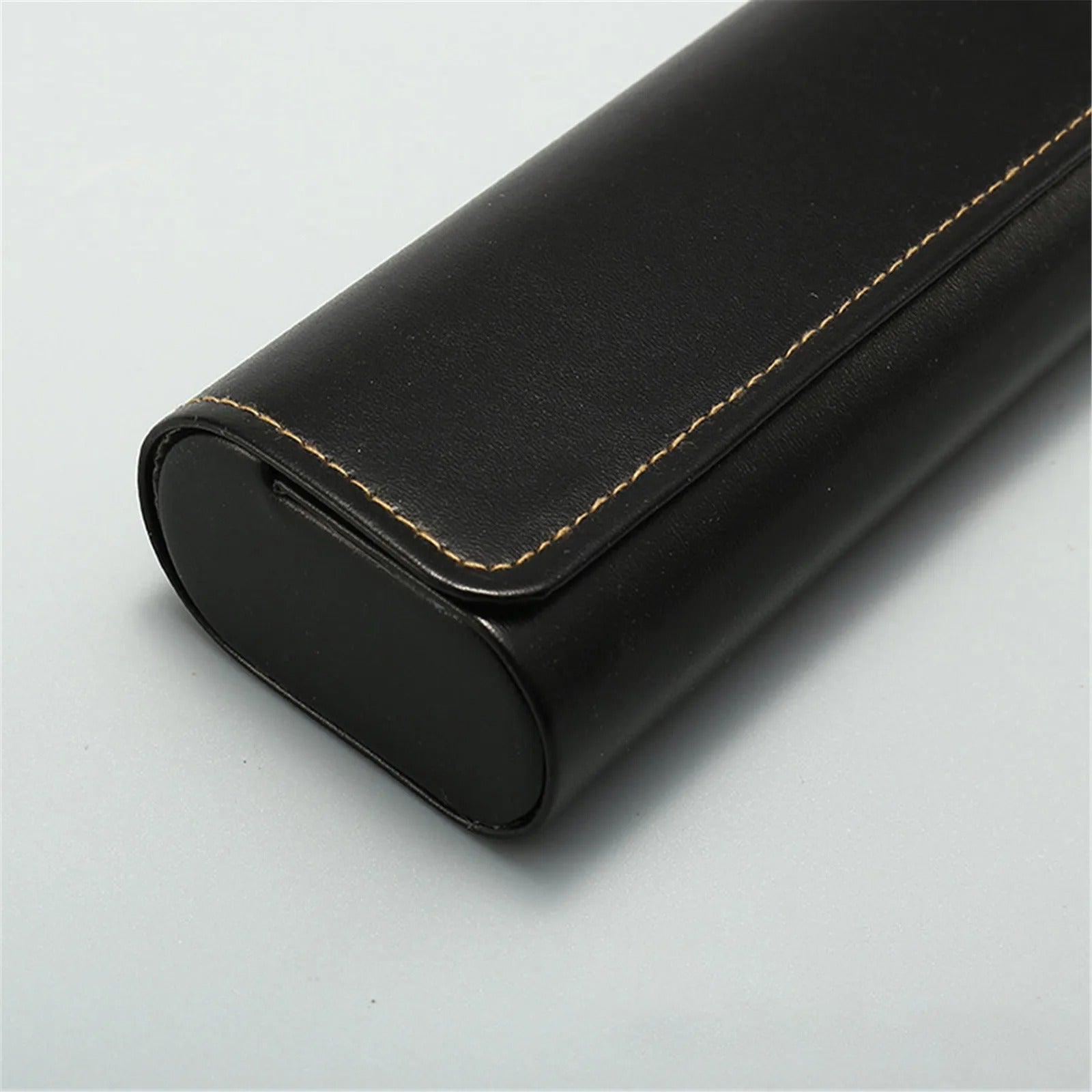Chic leather glasses case